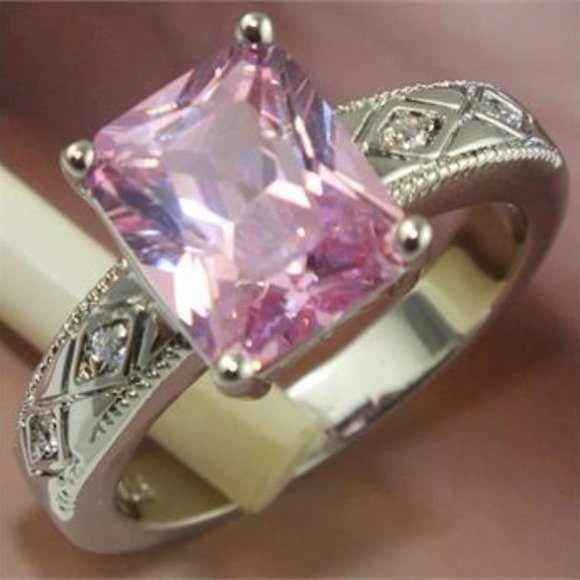 SALE ** 925 DIAMOND & PINK TOPAZ RING - Picture 1 of 1